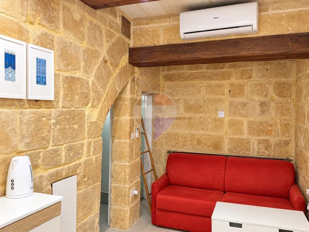 2-bedroom maisonette in Floriana — photo 2