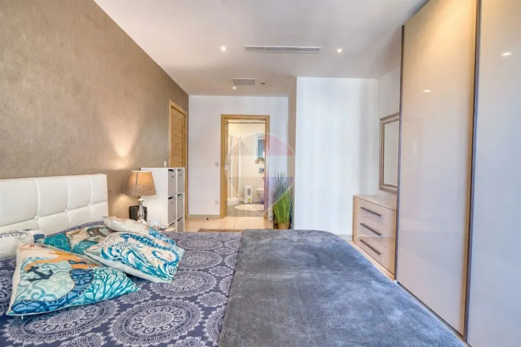 3-bedroom apartment in Sliema, Fort Cambridge — photo 15