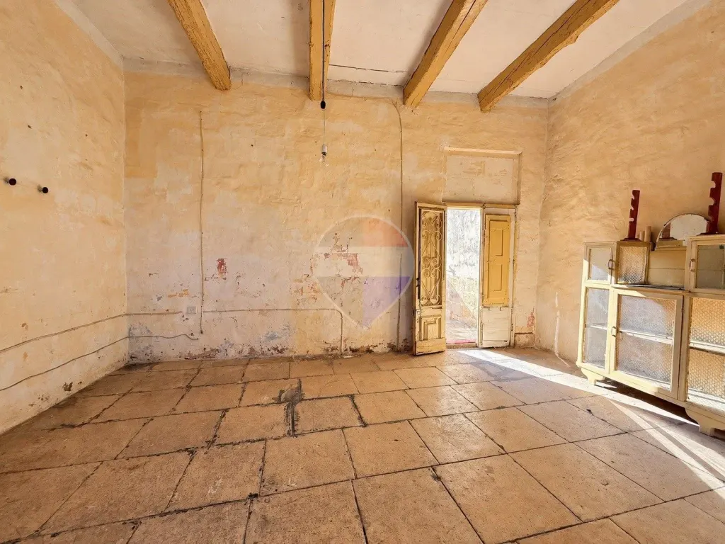 2-bedroom house of character in Zabbar — photo 4