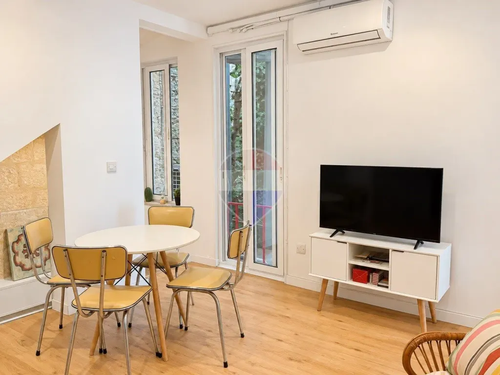 2-bedroom maisonette in Floriana, Floriana