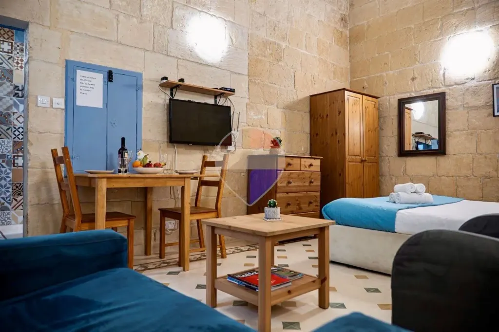 6-bedroom commercial in Valletta — photo 10