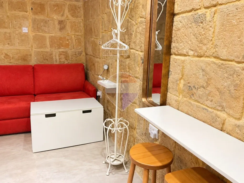 2-bedroom maisonette in Floriana — photo 3