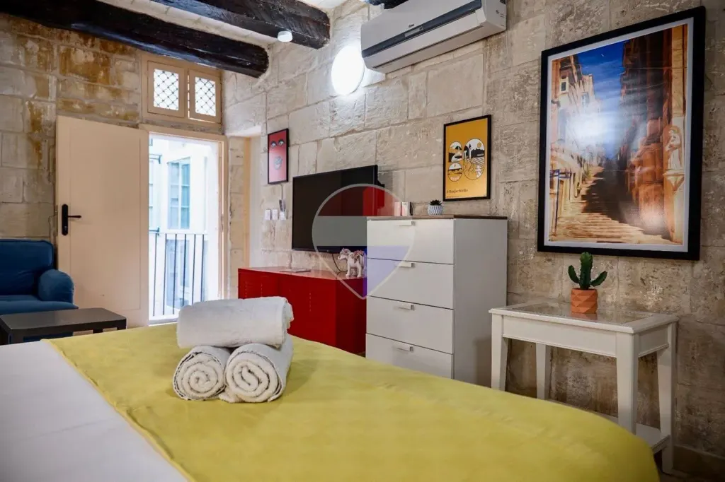 6-bedroom commercial in Valletta — photo 6