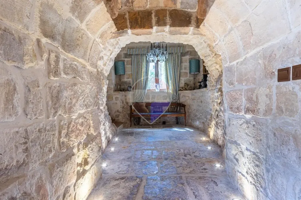 House of character in Birkirkara — photo 7