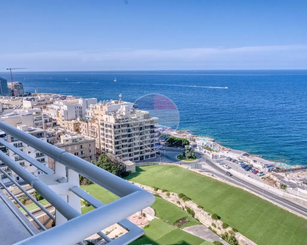Fort Cambridge – Apartment, Sliema