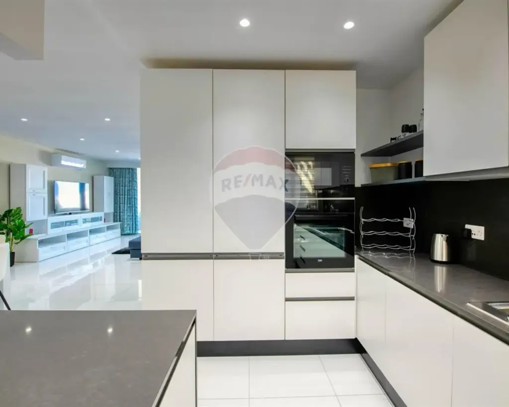 St.Julian’s – Penthouse — photo 3