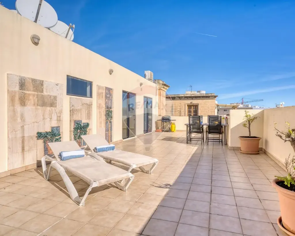 Sliema – Penthouse — photo 1