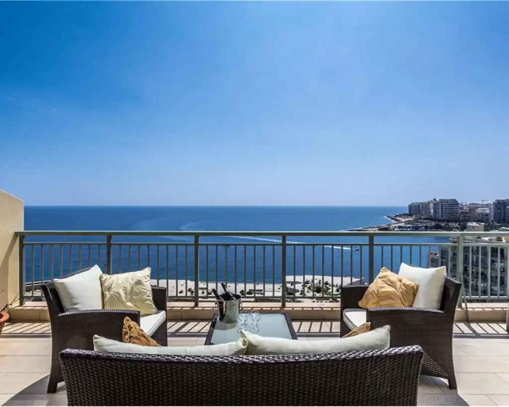 Portomaso – Penthouse — photo 1