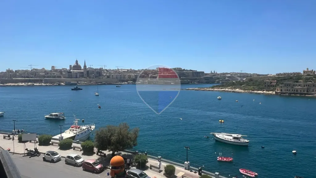 Apartment in Sliema — photo 1