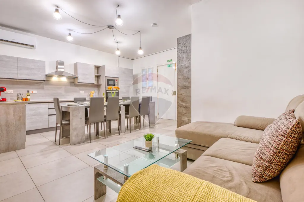 Apartment in Sliema — photo 11