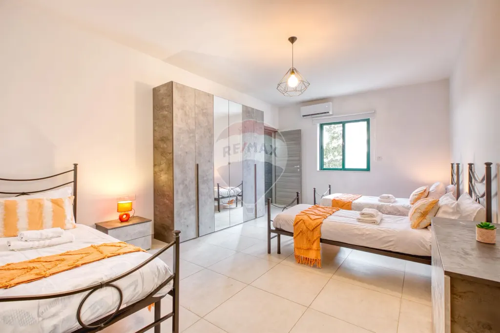 Apartment in Sliema — photo 1
