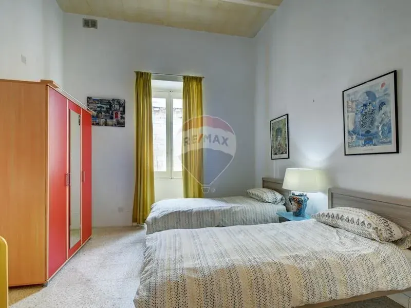 Townhouse in Sliema — photo 20