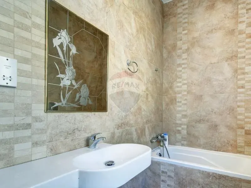 Townhouse in Sliema — photo 15