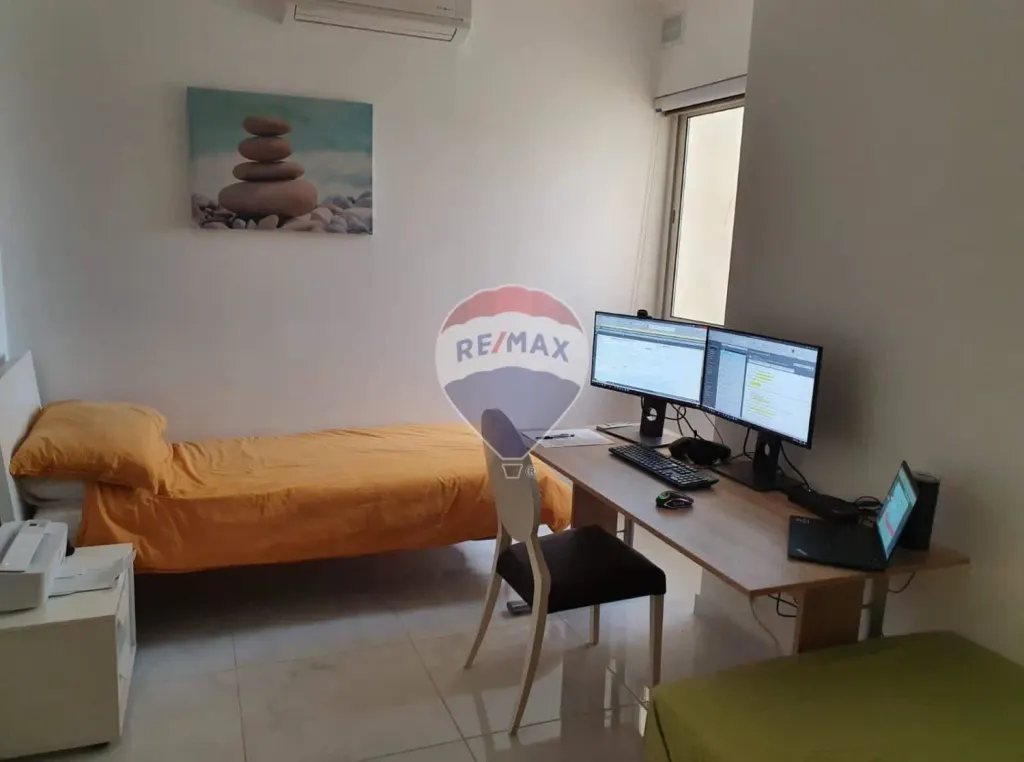 Apartment in Sliema — photo 20