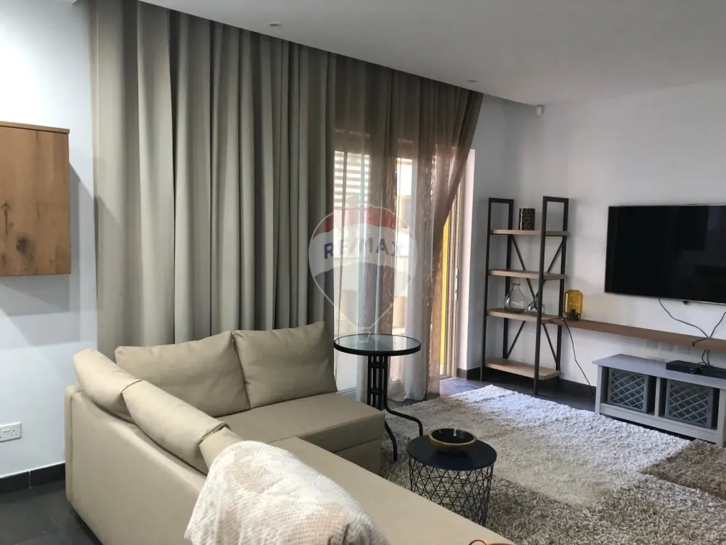 Apartment in Sliema — photo 1