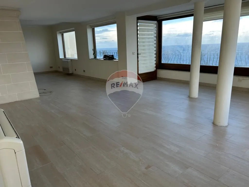 Penthouse in Sliema — photo 1