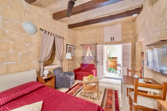 6-bedroom commercial in Valletta — photo 2