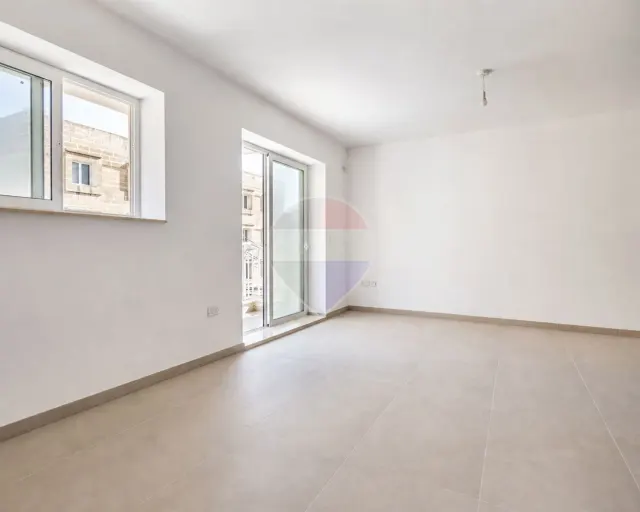 2-bedroom apartment in Ta' Xbiex — photo 2