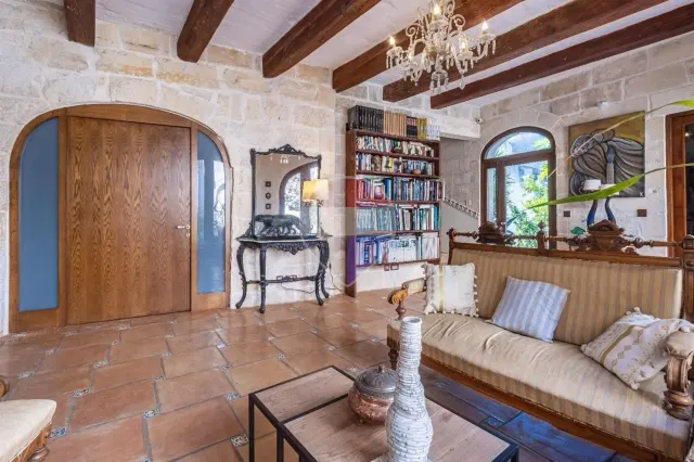 House of character in Birkirkara — photo 5