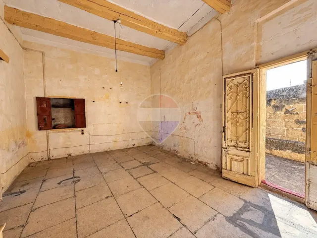 2-bedroom house of character in Zabbar — photo 3