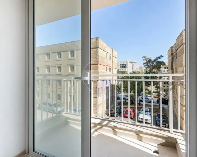 2-bedroom apartment in Ta' Xbiex — photo 3